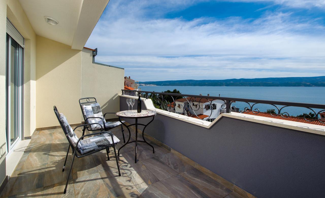 Cezar Luxury Apartment Omiš Esterno foto
