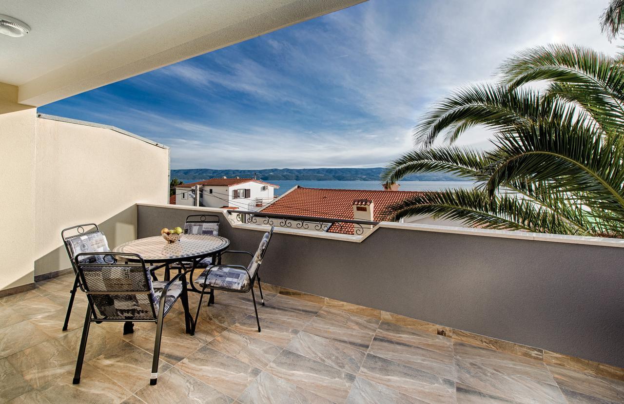 Cezar Luxury Apartment Omiš Esterno foto