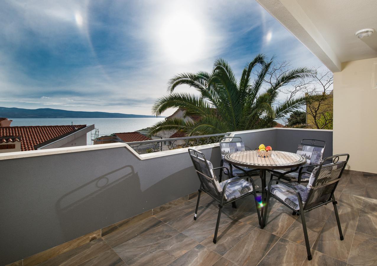 Cezar Luxury Apartment Omiš Esterno foto
